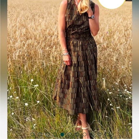 Buru Dresses & Skirts - Buru  Midi Skirt
